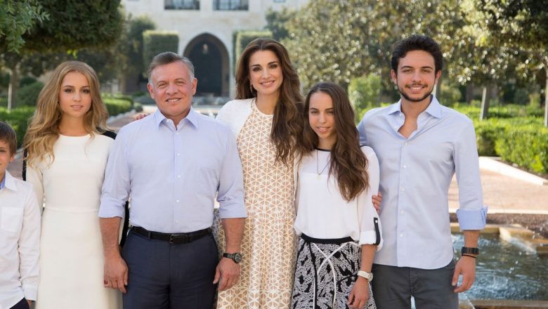 Secretele Dietei Reginei Rania a Iordanului: Cum Sănătatea și Stilul de Viață se Îmbină pentru a Crea O Imagine Uimitoare