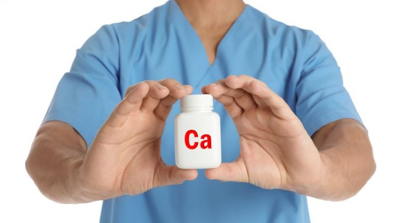 Ce semne indică o posibilă deficiență de calciu și implicațiile acesteia asupra sănătății