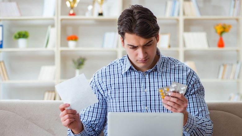Riscurile și implicațiile autodiagnosticării și automedicației în România: O analiză detaliată