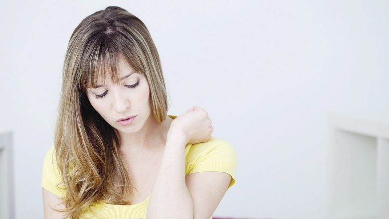 Leacuri Naturiste pentru Ameliorarea Simptomelor Psoriazisului: O Analiză Detaliată