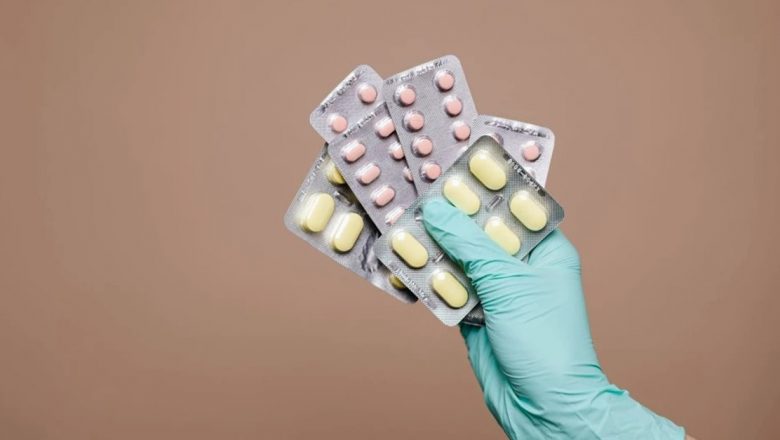 Impactul Medicamentelor Asupra Sănătății Mintale: Când Tratamentul Devine o Provocare