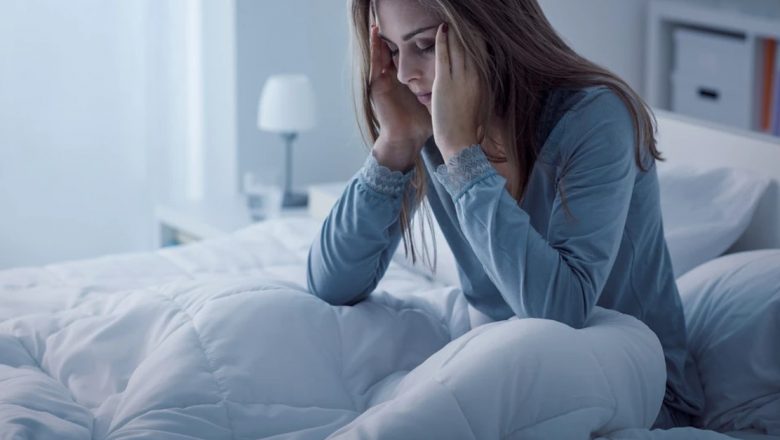 Insomnia: Un Semnal de Alarmă pentru Sănătatea Ta Mentală și Fizică