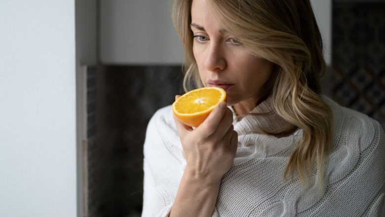 Boli care afectează mirosul: De la răceli la afecțiuni neurodegenerative