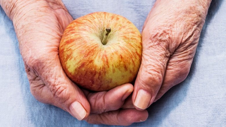 Îmbătrânire și Declanșarea Demenței: Legătura Neștiută Dintre Funcția Musculară și Sănătatea Cognitivă