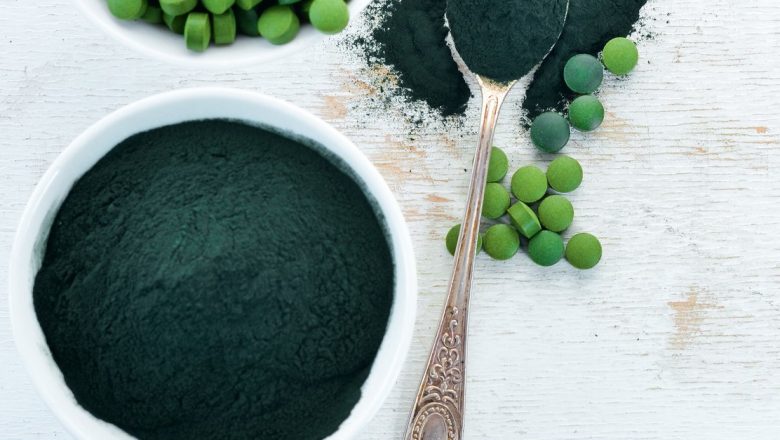 Spirulina: Superalimentul din apă care revoluționează sănătatea modernă