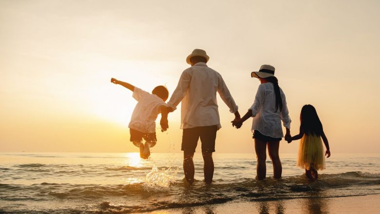 Cum să te menții în formă în vacanță: Sfaturi esențiale pentru a evita creșterea în greutate