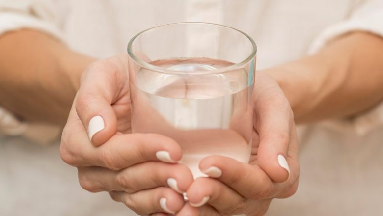 Efectele consumului de apă sărată timp de o săptămână: Beneficii și riscuri pentru sănătate