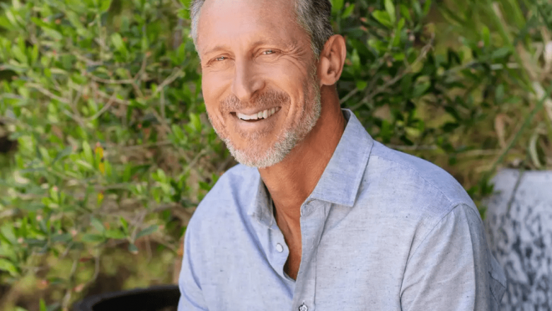 Secretul tinereții: Cum Dr. Mark Hyman își redefinește vârsta biologică și promovează longevități sănătoase