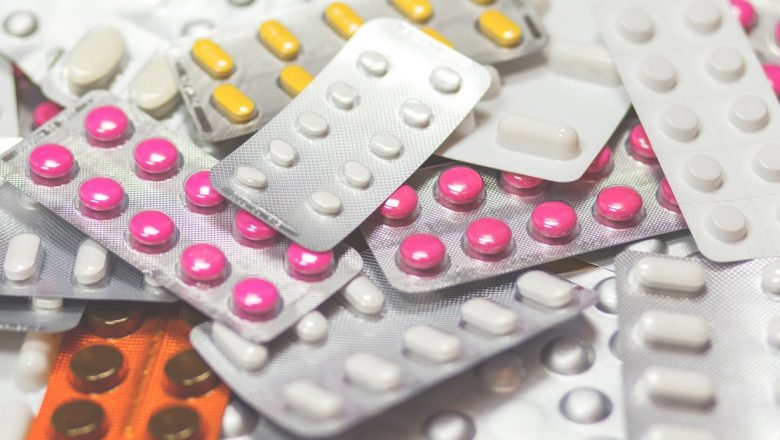 Alternativele accesibile la medicamentele costisitoare: O privire detaliată asupra înlocuitorilor pentru Augmentin și tratamente naturale