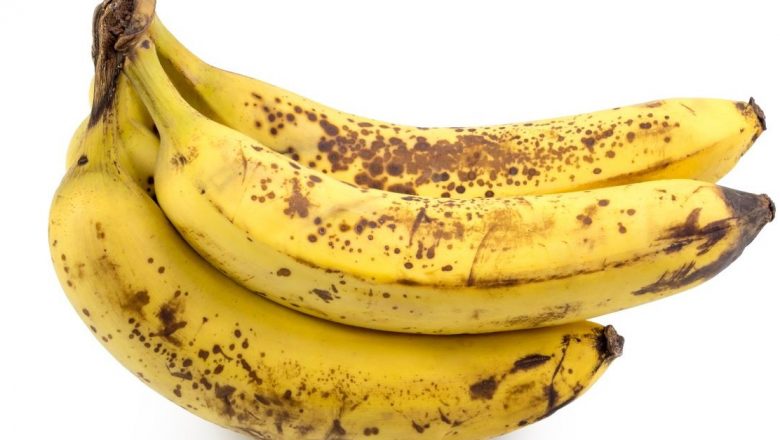 Utilizări Inedite ale Bananelor Înnegrite: De la Gospodărie la Îngrijire Personală
