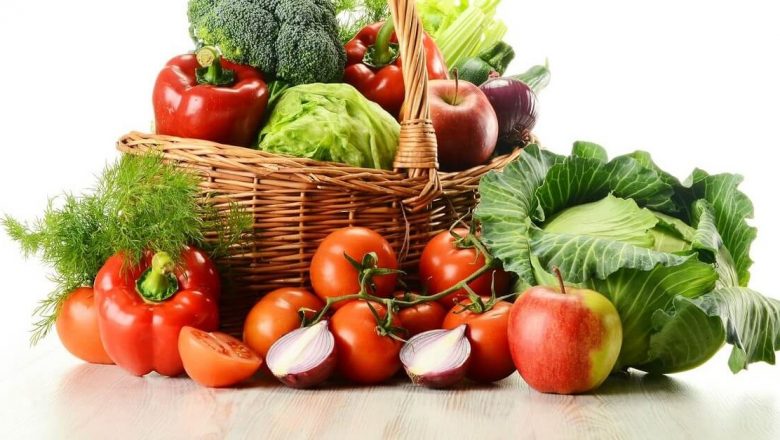 Beneficiile Salatei de Vară: O Combinație Delicioasă de Castraveți și Morcovi pentru Sănătatea Ta