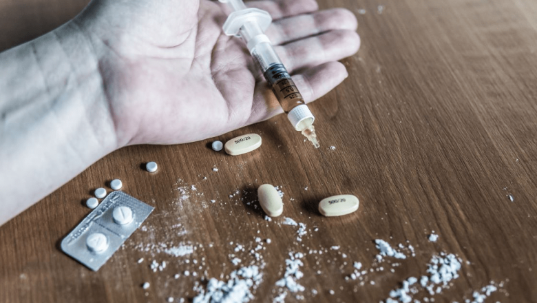 Fentanilul: O Criză Globală a Opioidelor – Impact, Semne de Supradoză și Perspective de Viitor