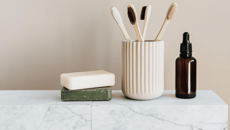 De ce să alegi cosmetice vegane: O analiză detaliată a beneficiilor și implicațiilor acestui trend
