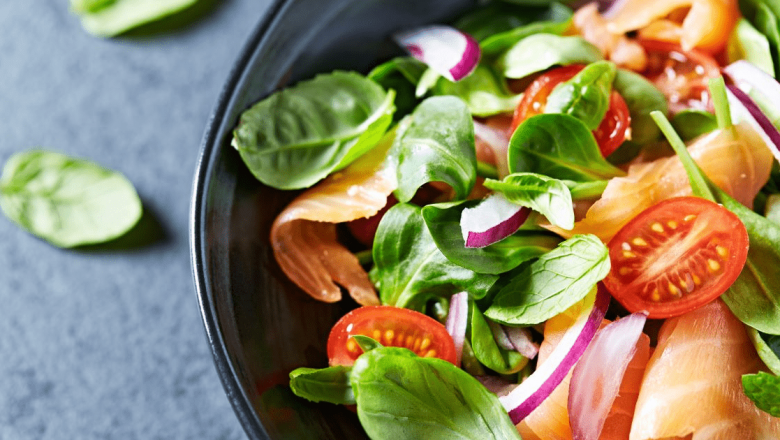 Salată de somon: O rețetă sănătoasă și delicioasă de la chef Hadad