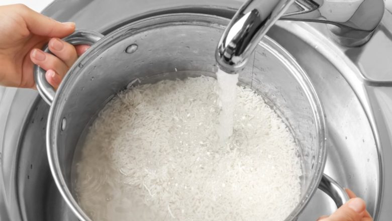 Importanța Clătitului Orezului: De Ce Este Crucial pentru Sănătate și Gust