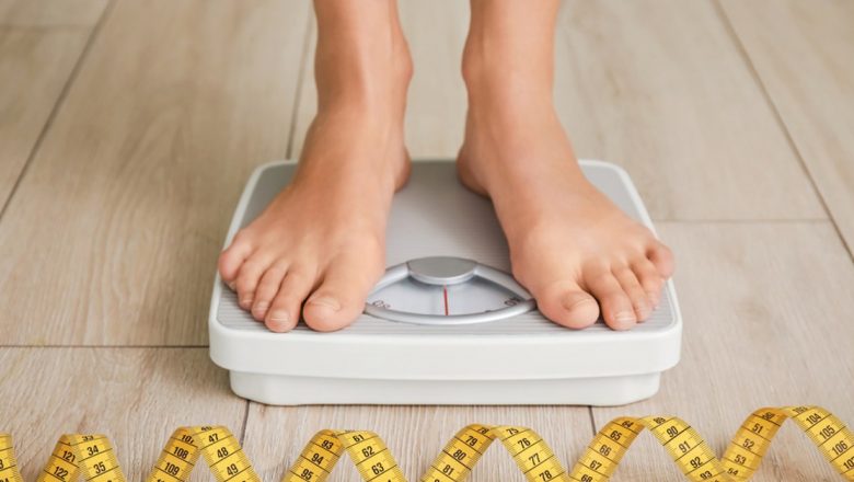 Obiceiuri de evitat după ora 17:00 pentru o slăbire eficientă: Ghidul complet