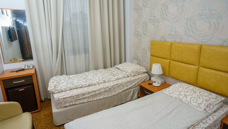Ghidul complet pentru alegerea unui cămin de bătrâni: Ce trebuie să știi