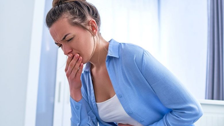 Cum să te recuperezi corect după o stare de vomă: Ghid complet pentru sănătatea ta