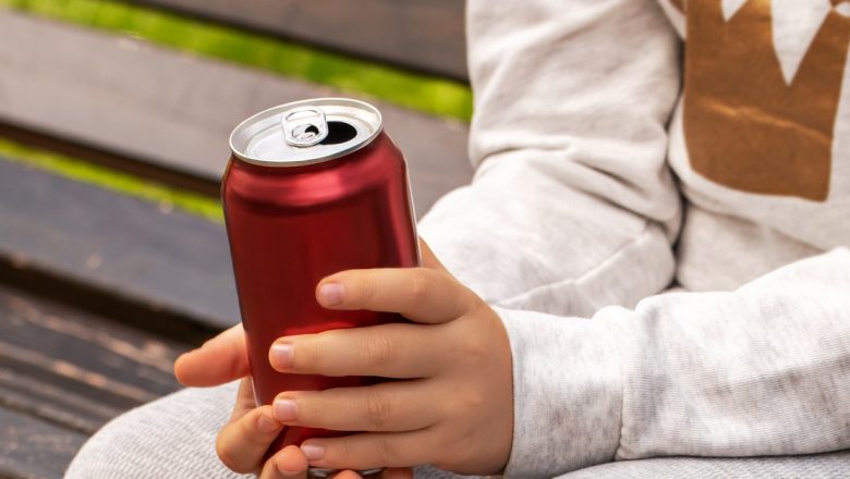 Impactul nociv al băuturilor energizante asupra sănătății copiilor: o abordare critică