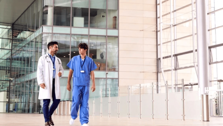 Diferențele esențiale dintre medicii primari și specialiști: o analiză detaliată