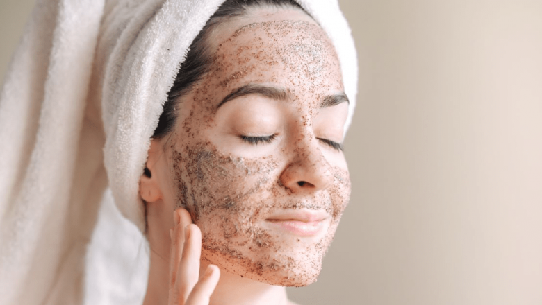 Importanța Exfolierii: Cum și De Ce Să Integrezi Scrubul în Rutina Ta de Îngrijire a Pielii