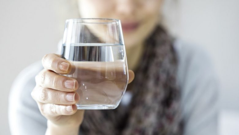 Importanța Apărei în Ayurveda: Ghid Complet pentru Hidratarea Corectă
