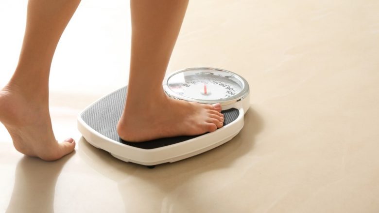 Importanța Cântăririi Regulate: Cum și de Ce Ar Trebui Să Îți Monitorizezi Greutatea