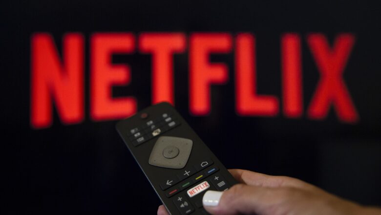 Netflix a publicat lista cu cele mai urmărite 10 seriale ale sale, bazată pe orele vizionate