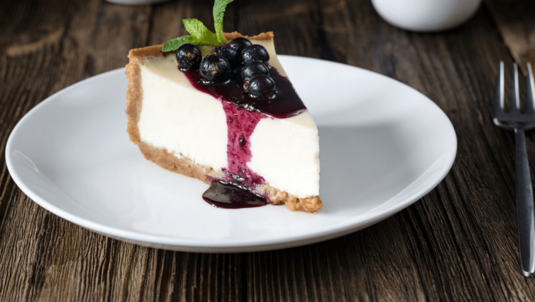 Pasiune Regală pentru Dulce: Rețeta New York Cheesecake a Regelui Mihai