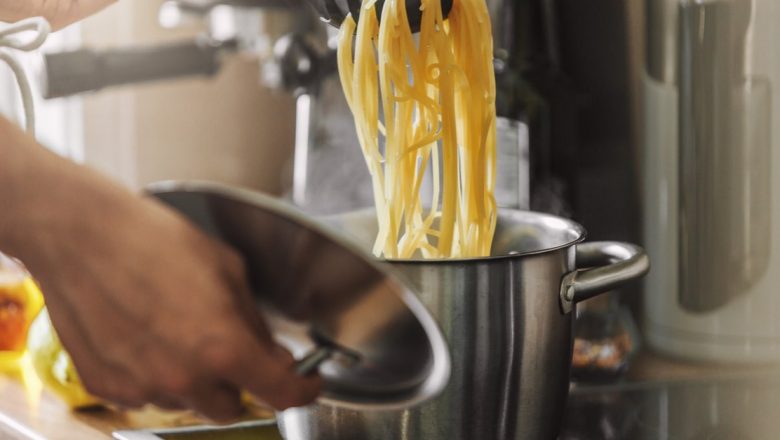 Utilizări Inovatoare ale Apei de la Paste: De la Grădinărit la Gătit