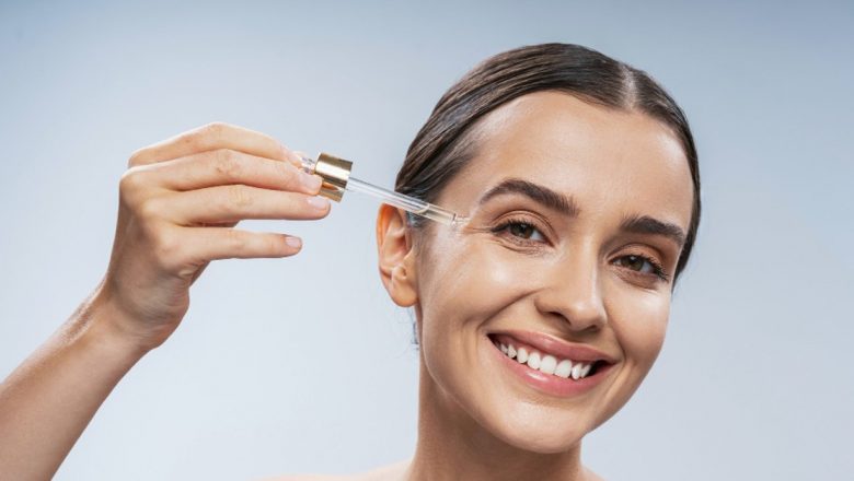 Retinolul: Ingredientul Miraculos pentru Tenul Tău – Beneficii, Utilizare și Implicații