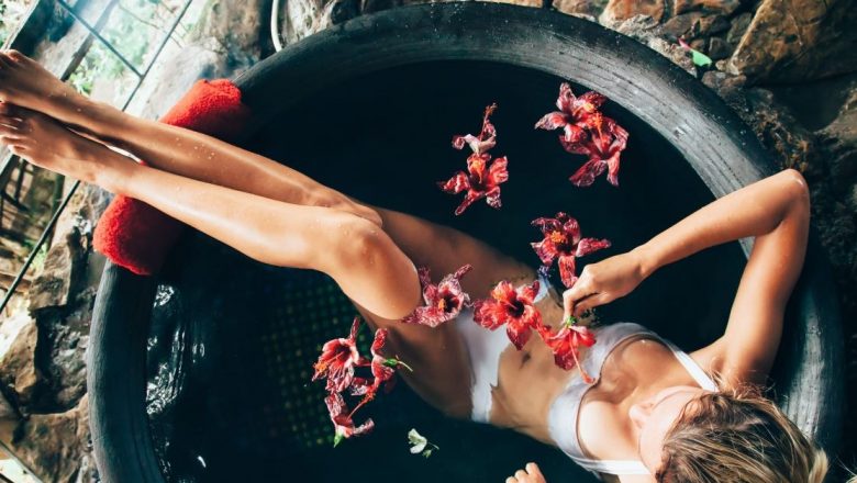 Băile terapeutice: O tradiție de relaxare și vindecare prin apă