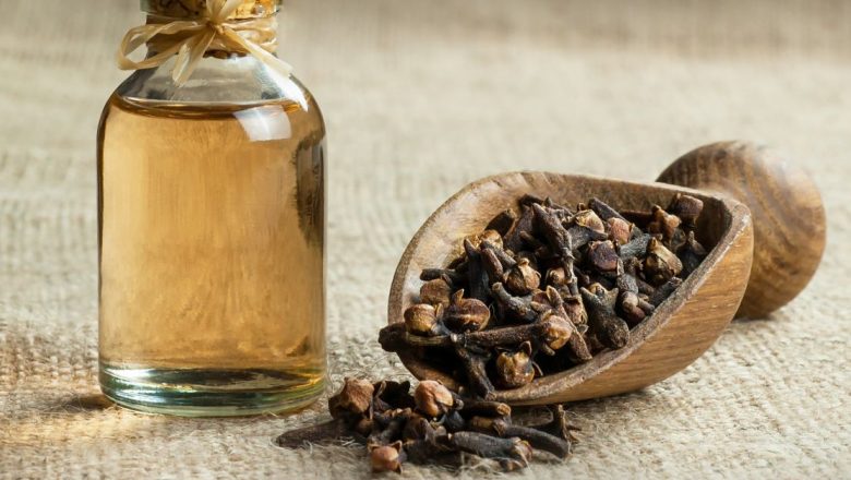 Uleiul de Cuișoare: Un Remediu Naturist cu Beneficii Incredibile pentru Sănătate