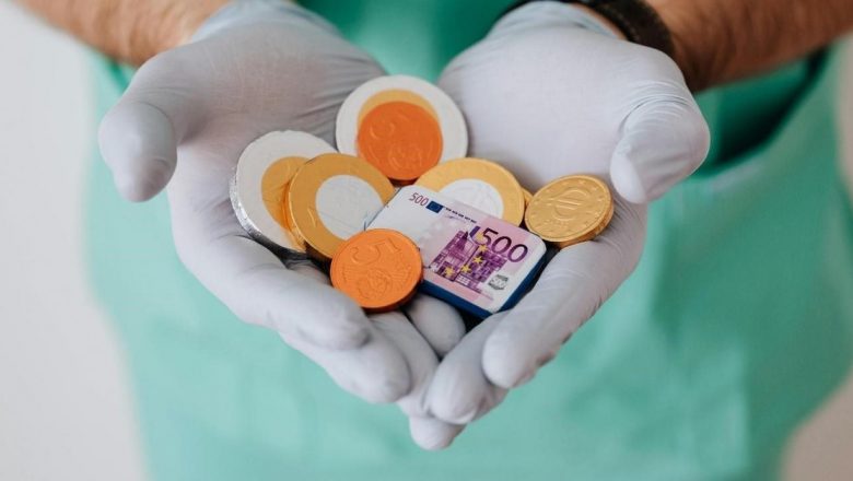 Impactul Banii Asupra Sănătății: O Analiză Ampla a Legăturilor Critice