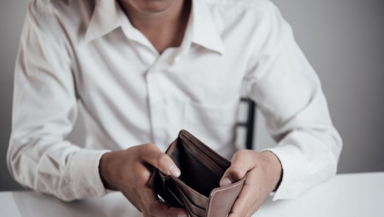 Impactul Anxietății Financiare: Cauze, Simptome și Soluții pentru O Viață Mai Bună