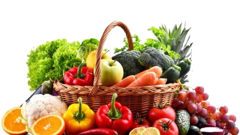 Impactul pesticidelor asupra sănătății: Ce fructe și legume ar trebui să consumăm?