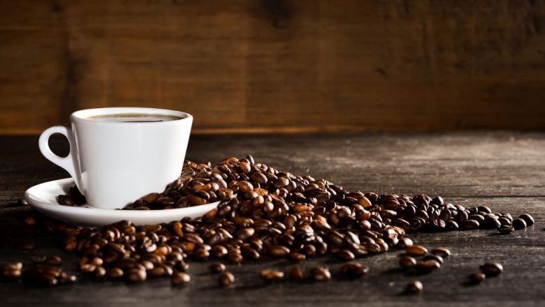 Pericolele Ascunse ale Cafelei Decoferinizate: Ce Trebuie Să Știm Despre Clorura de Metilen