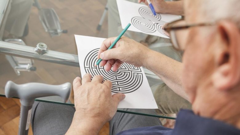 Cum să Îți Menții Creierul Tânăr și Să Prevenii Boala Alzheimer: Strategii Eficiente și Activități Benefice