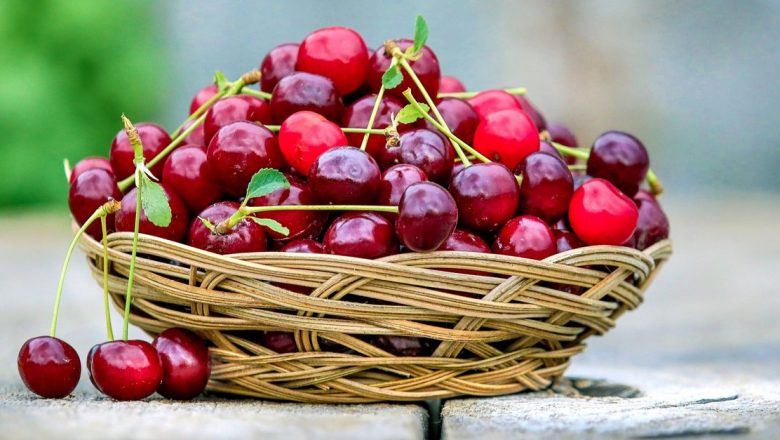 De ce ar trebui să mănânci cireșe zilnic? Beneficiile ascunse ale acestor fructe delicioase