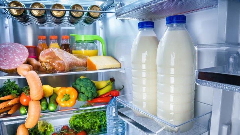 De ce să nu mai ții laptele pe uşa frigiderului: Ghid complet pentru depozitarea alimentelor