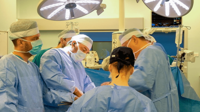 Inovație în Tratamentul Cancerului: O Intervenție Chirurgicală Revoluționară la Sibiu