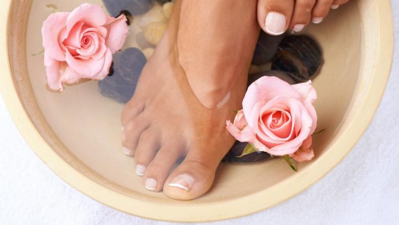 Cum să ai picioare frumos mirositoare: soluții naturale și recomandări utile