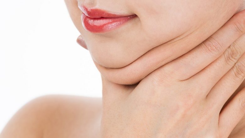 Bărbia Dublă: Cauze, Soluții și Exerciții Eficiente pentru o Estetică Îmbunătățită