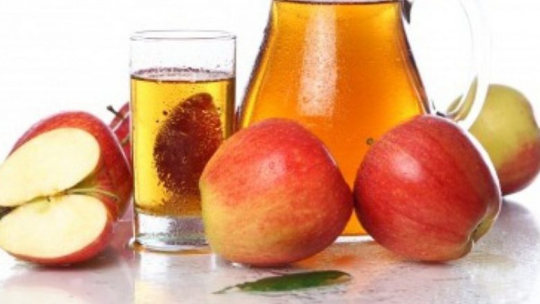 Ghidul complet al băuturilor care te ajută să elimini pietrele la rinichi