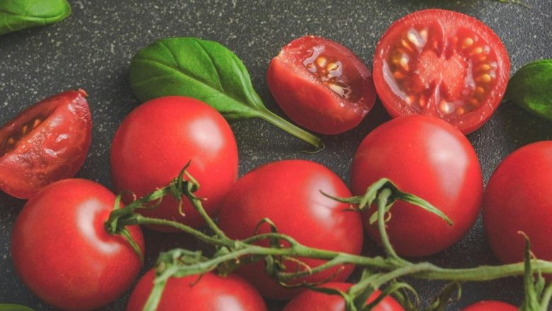 Roșiile: Deliciu culinar sau risc pentru sănătate? Află cine ar trebui să le evite