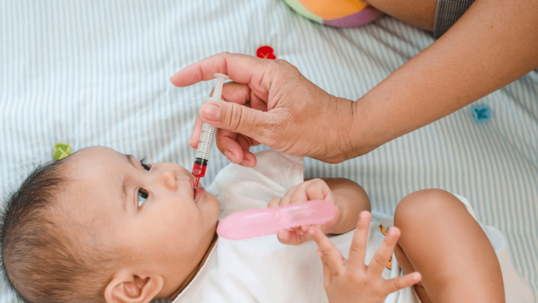 Ghidul complet pentru pregătirea farmaciei bebelușului în vacanță: Ce trebuie să știi