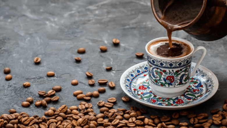 Când este cu adevărat cel mai bun moment să bei cafeaua? O analiză detaliată