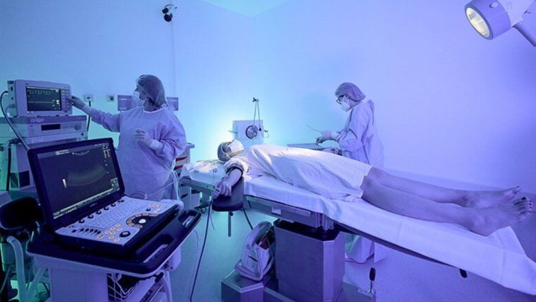Cancerul de col uterin: O privire detaliată asupra diagnosticării și tratamentului modern în România