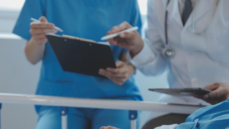Controversa din Terapie Intensivă: Analiza Declarațiilor lui Şerban Bubenek și Implicațiile pentru Medicina Românească