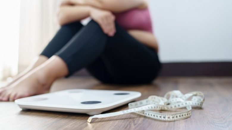 Provocările slăbirii după 40 de ani: De ce este atât de greu să ne menținem greutatea la această vârstă?